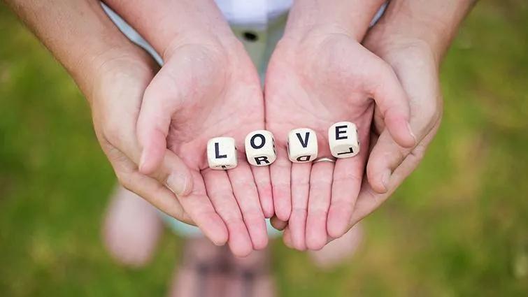 陈根:性观念开放的今天,性知识依旧匮乏(图3) 性知识方面的书籍有哪些_性方面知识_性知识方面的论文