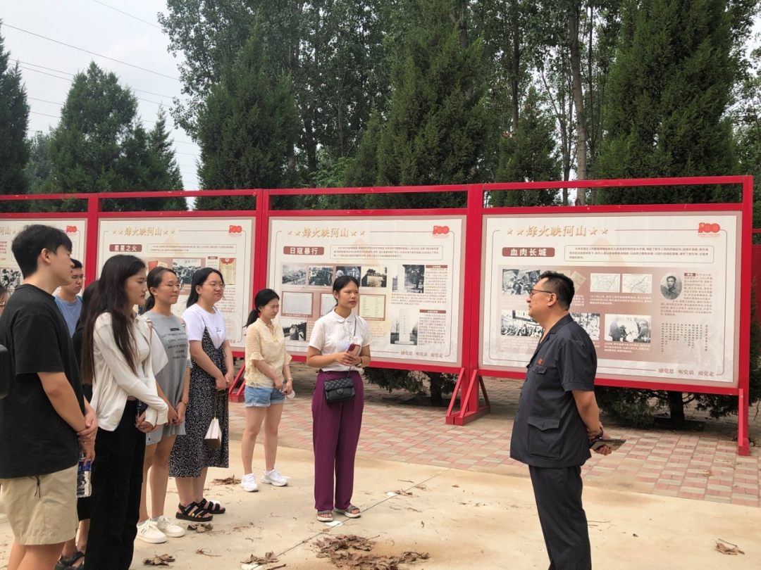 新乐法院开展青年学生志愿者参观红色教育基地主题党建活动(图3) 学生参观红色教育基地_参观红色基地教育学生感悟_参观红色基地教育学生心得体会