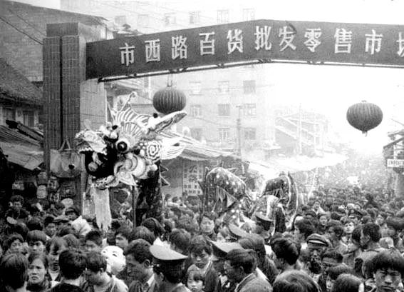 贵阳都溪林场空中怪车事件_贵阳空中怪车遗址展览_贵阳空中怪车事件视频