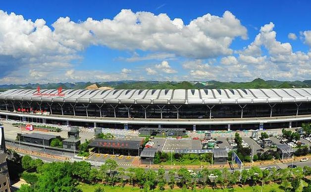 贵阳空中怪车事件视频_贵阳都溪林场空中怪车事件_贵阳空中怪车遗址展览