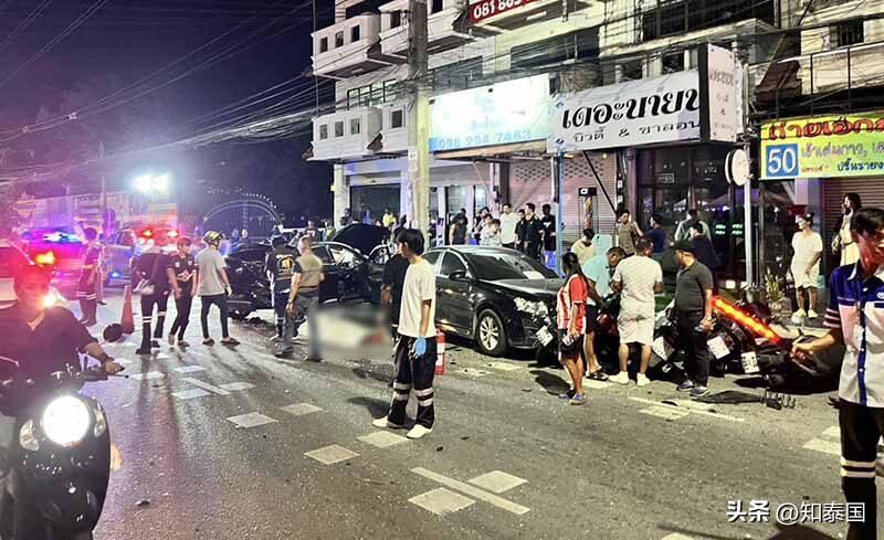 面包车相撞六人死亡_面包车与豪车相撞_面包车撞豪车保险怎么赔