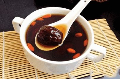 做月子可以吃什么海鲜_产妇做月子可以吃海鲜吗_海鲜做月子能不能吃