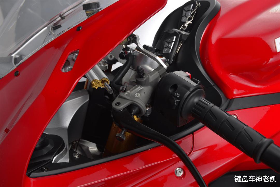 最像“杜卡迪”的国产大跑车,摩枭500RR定妆照和细节参数公布(图7) 国产跑车摩托车哪个牌子质量好_国产跑车摩托车_跑车摩托国产车推荐