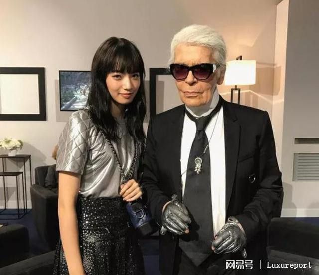 新欢旧爱亮相Chanel秋冬秀,揭秘GD、Jennie和小松菜奈的三角关系(图5) 小松菜奈权志龙在一起过吗_小松菜奈与权志龙谈过恋爱吗_小松菜奈与权志龙