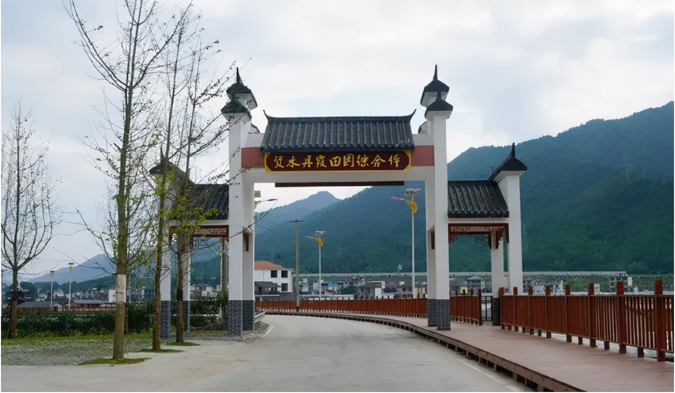 咸丰旅游攻略自助游_线路咸丰旅游攻略_咸丰旅游线路