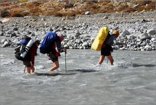 驴友的露营注意事项_露营注意事项_露营需要注意安全事项
