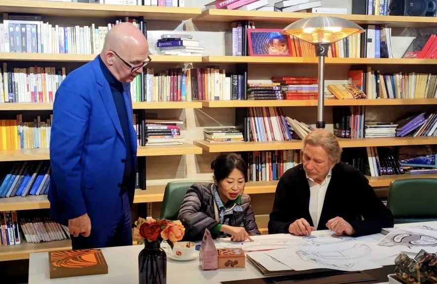 巴黎时装海报_巴黎海报手绘_1925年巴黎装饰艺术展海报图片