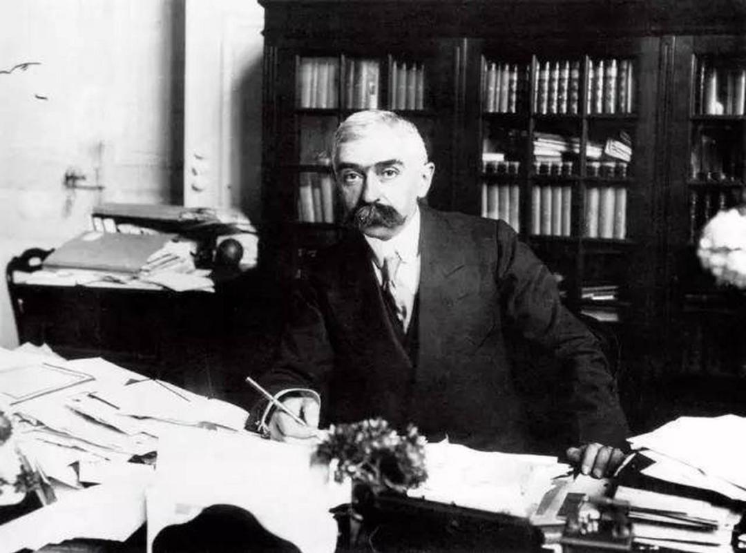 巴黎时装海报_1925年巴黎装饰艺术展海报图片_巴黎海报手绘