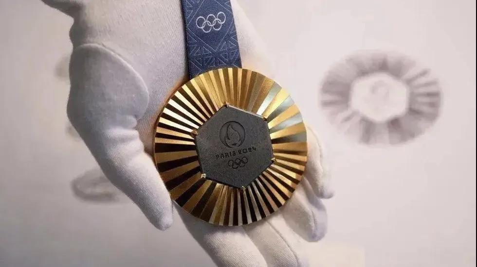 巴黎时装海报_1925年巴黎装饰艺术展海报图片_巴黎海报手绘