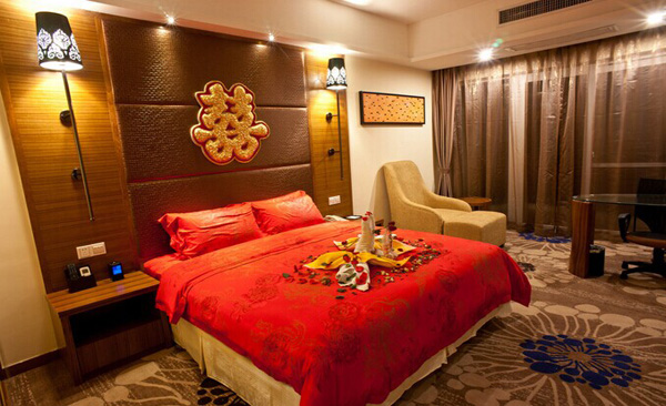 卧室结婚装饰_婚房卧室装修图片多少钱_婚房卧室装修风格