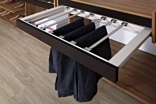 安装衣柜移门图片_移门衣柜安装_安装衣柜移门价格