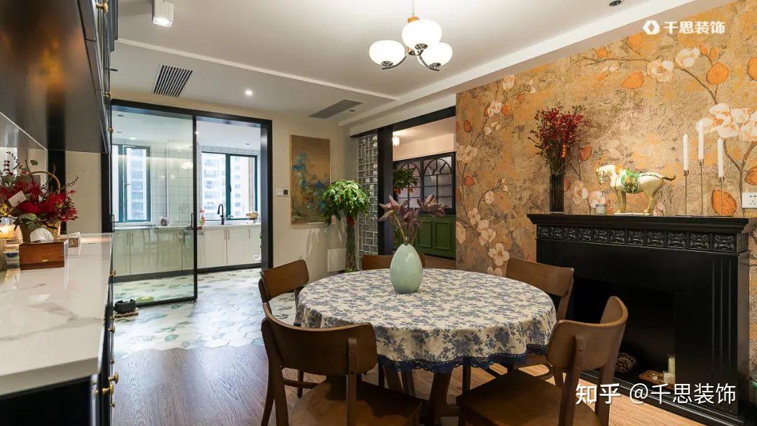 装修效果图黑色系_黑色装修风格效果图_装修风格黑色系