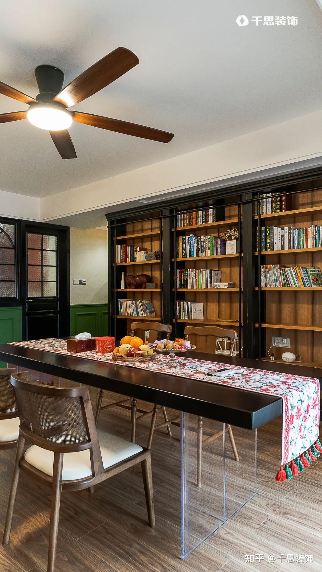 装修效果图黑色系_装修风格黑色系_黑色装修风格效果图