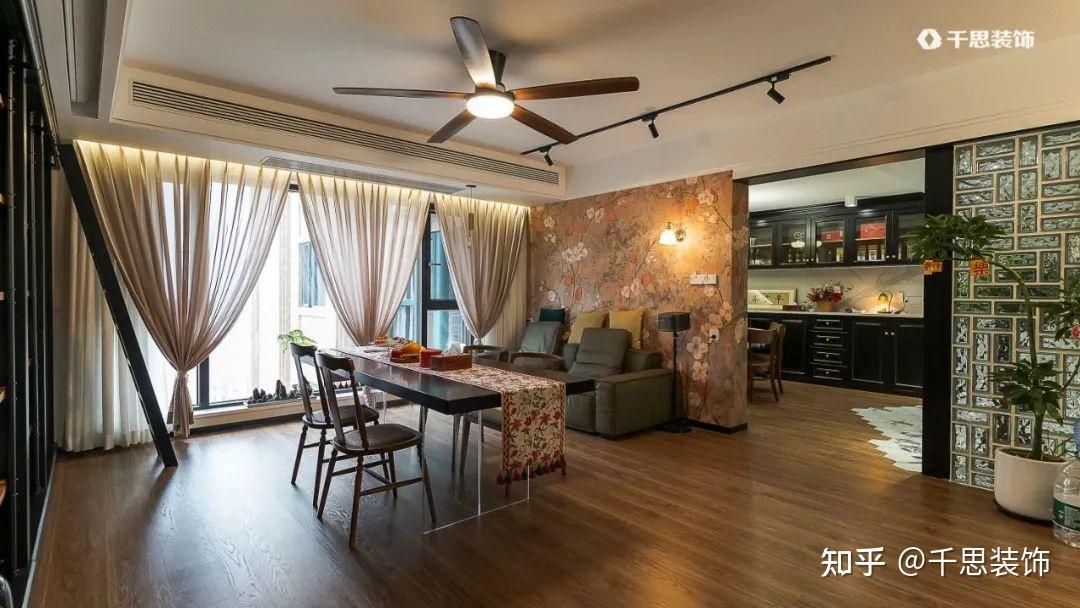 黑色装修风格效果图_装修效果图黑色系_装修风格黑色系