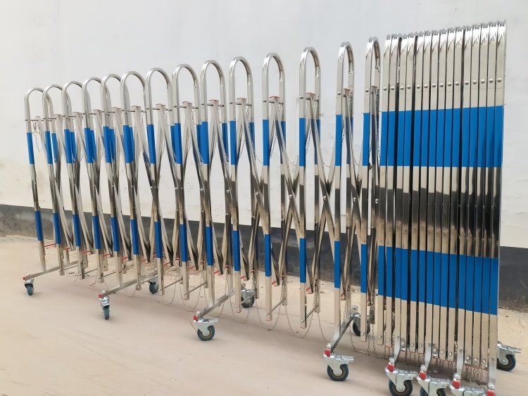 不锈钢伸缩围栏可移动护栏幼儿园推拉门商场折叠栅栏门施工防护栏(图15)