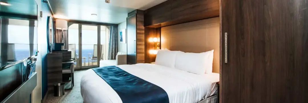 坐游轮,选内舱/海景/阳台/还是套房?啥,最便宜的内舱性价比不是很高?(图8) 阳台上晒太阳有用吗_在阳台上能晒日光浴吗_阳台上可以放浴缸吗