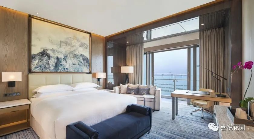 阳光浴一般晒多久_阳台沐浴阳光_在阳台上能晒日光浴吗