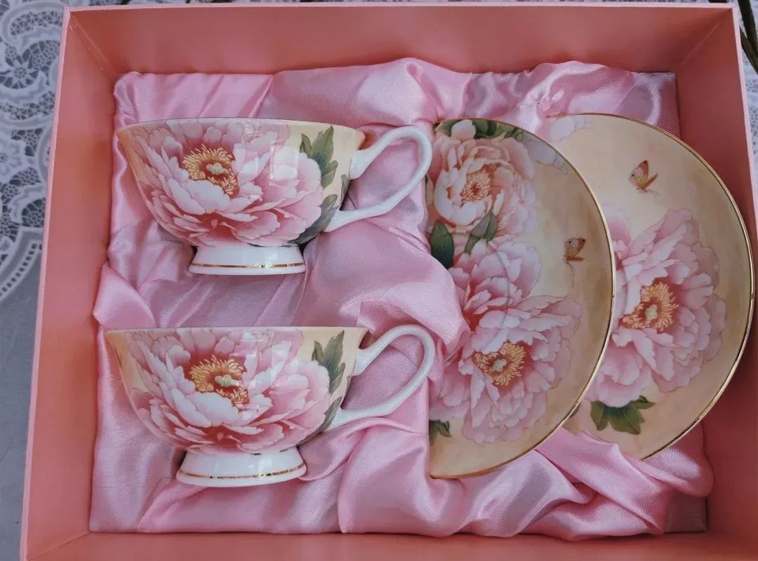 在阳台上能晒日光浴吗_阳光浴一般晒多久_阳台沐浴阳光