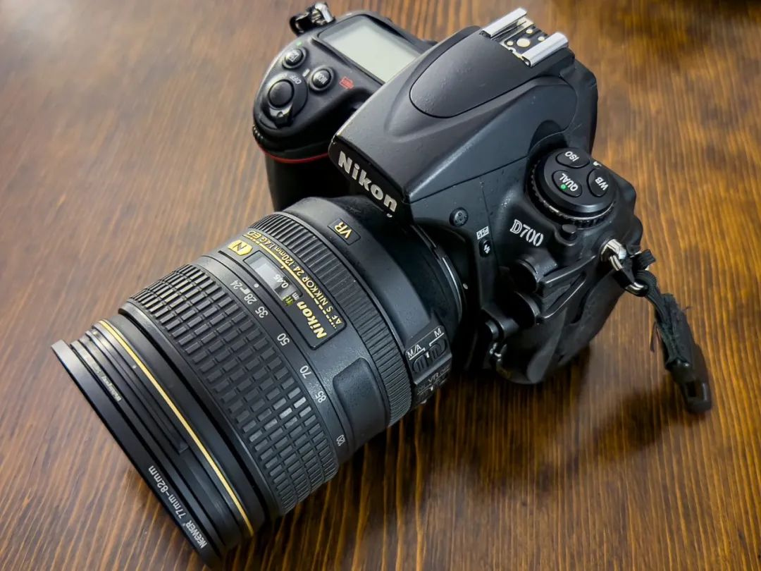 重温尼康传奇 D700 单反相机