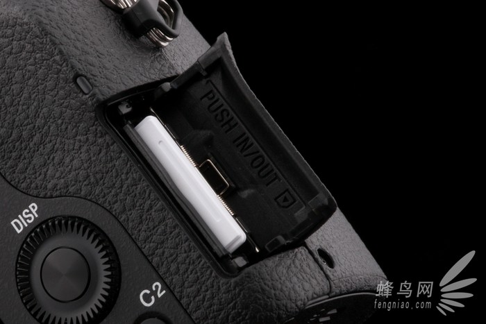 40倍超慢动作新视界 索尼RX10 II相机评测