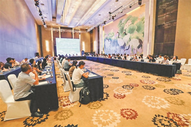 以品牌农业为笔 为龙江农业高质量发展画龙点睛 来自中国农业经济学会品牌农业专业委员会成立暨现代农业经营体系专题研讨会的声