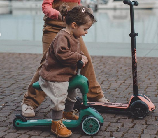 美国卡车报废标准_美国集卡车板费_美国卡车多少美元