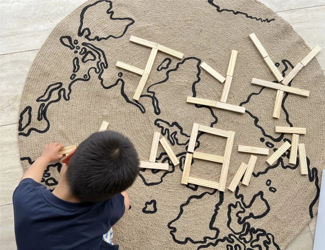 美国卡车多少美元_美国集卡车板费_美国卡车报废标准