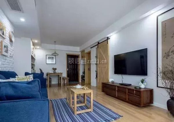 诸暨85平小户型装修案例，客厅阳台改成了榻榻米休闲区！