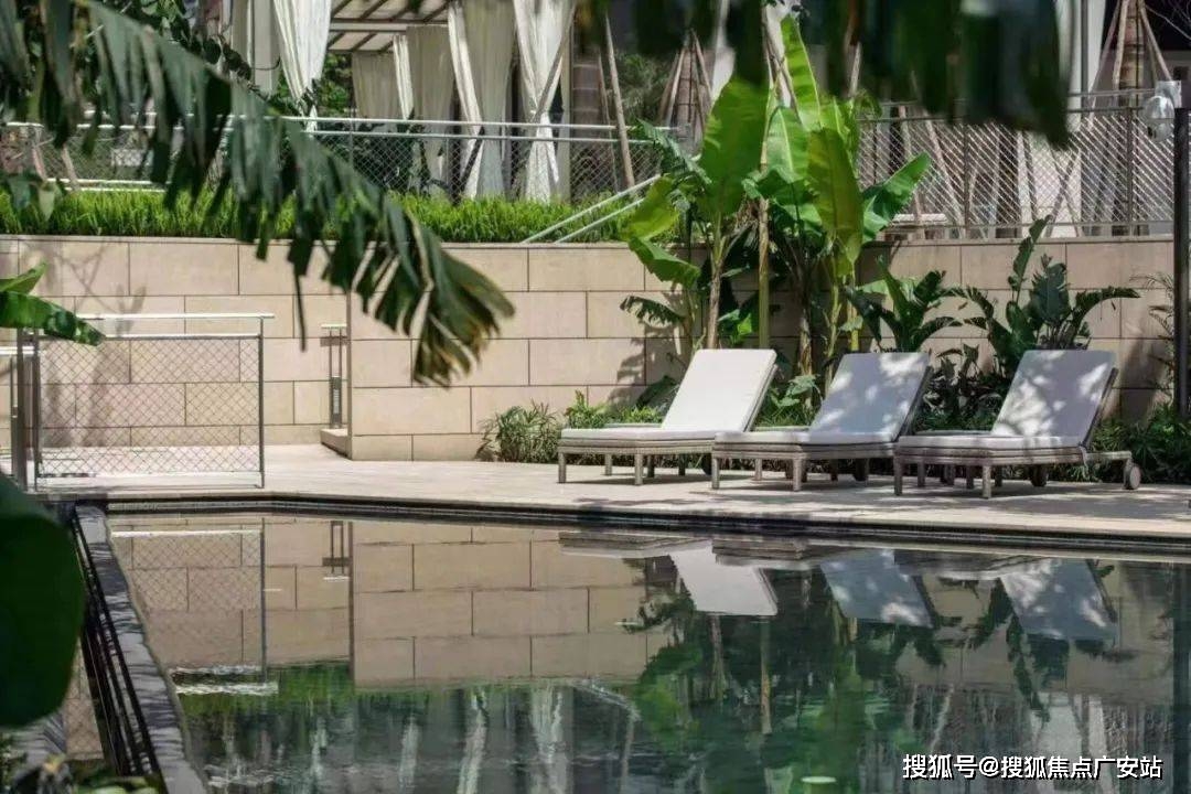 凯德集团350米豪宅_重庆来福士广场售价_东半球住宅之巅