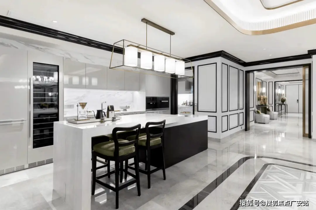 凯德集团350米豪宅_东半球住宅之巅_重庆来福士广场售价