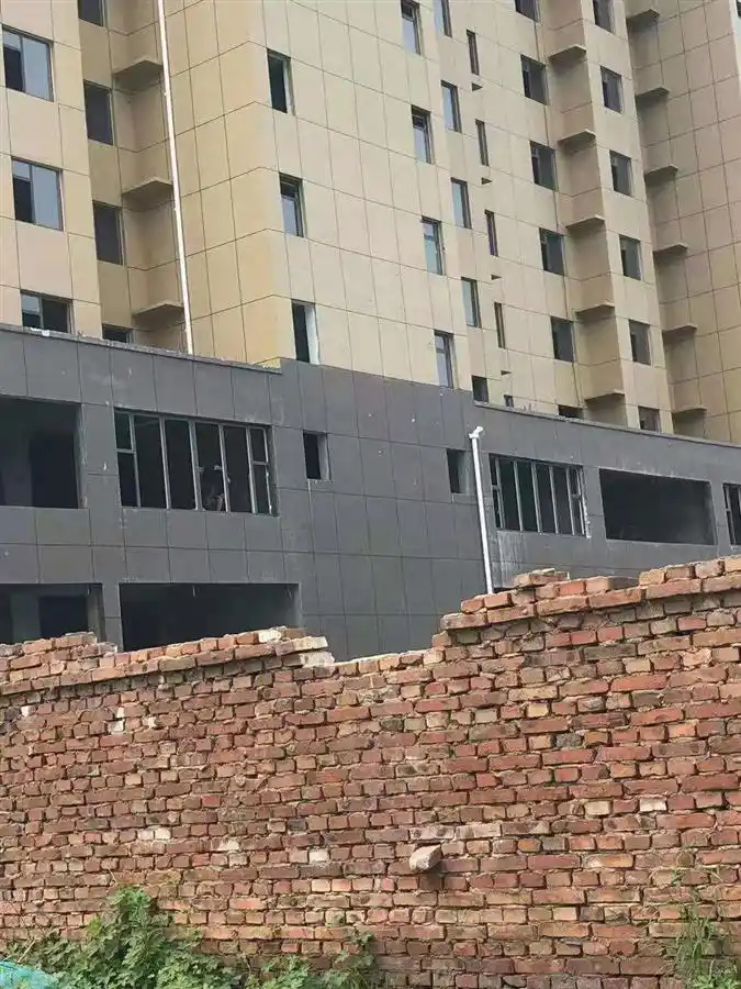 邯郸永年区新房交付问题_永泰日出东方推迟交房_海乐东方小区延期交房维权