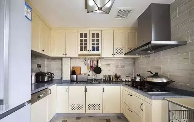 美式五室三厅家居设计_遵义装修设计_儿童活动空间优化