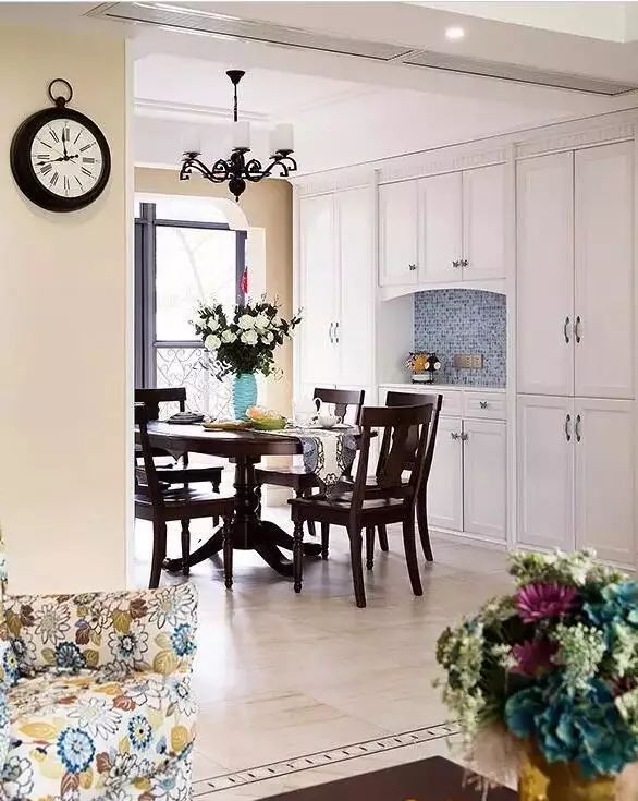 遵义装修设计_美式五室三厅家居设计_儿童活动空间优化