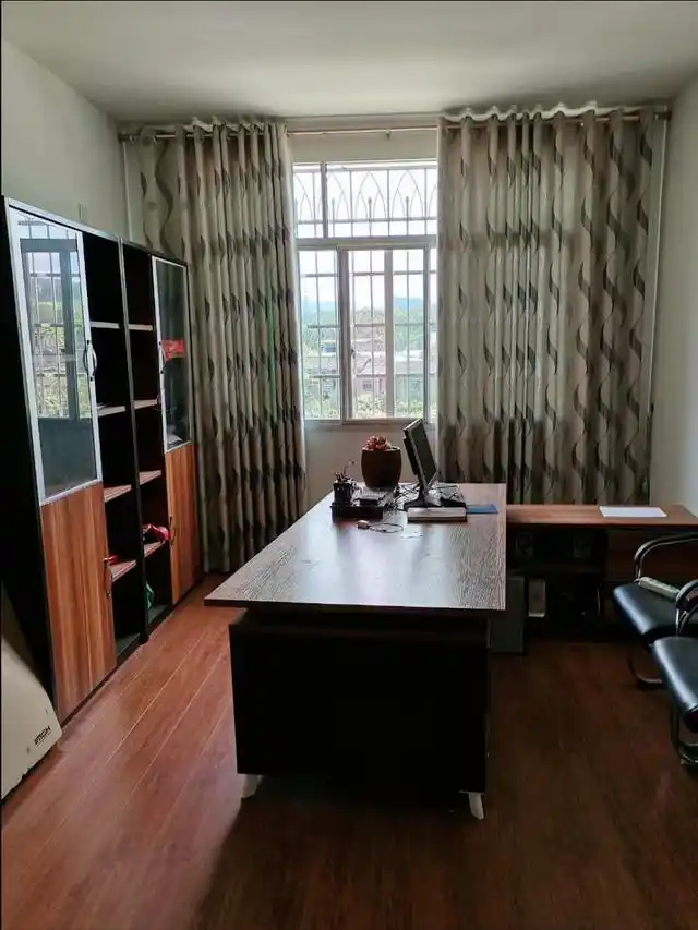 农村自建房三层设计_楼房装修图片大全农村_城里姑娘农村婆家生活