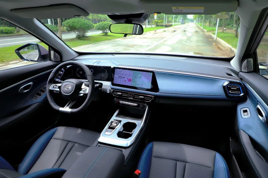 传祺suv报价 车型_广汽传祺GS3影速 新配色上市_广汽传祺GS3影速 轴距空间