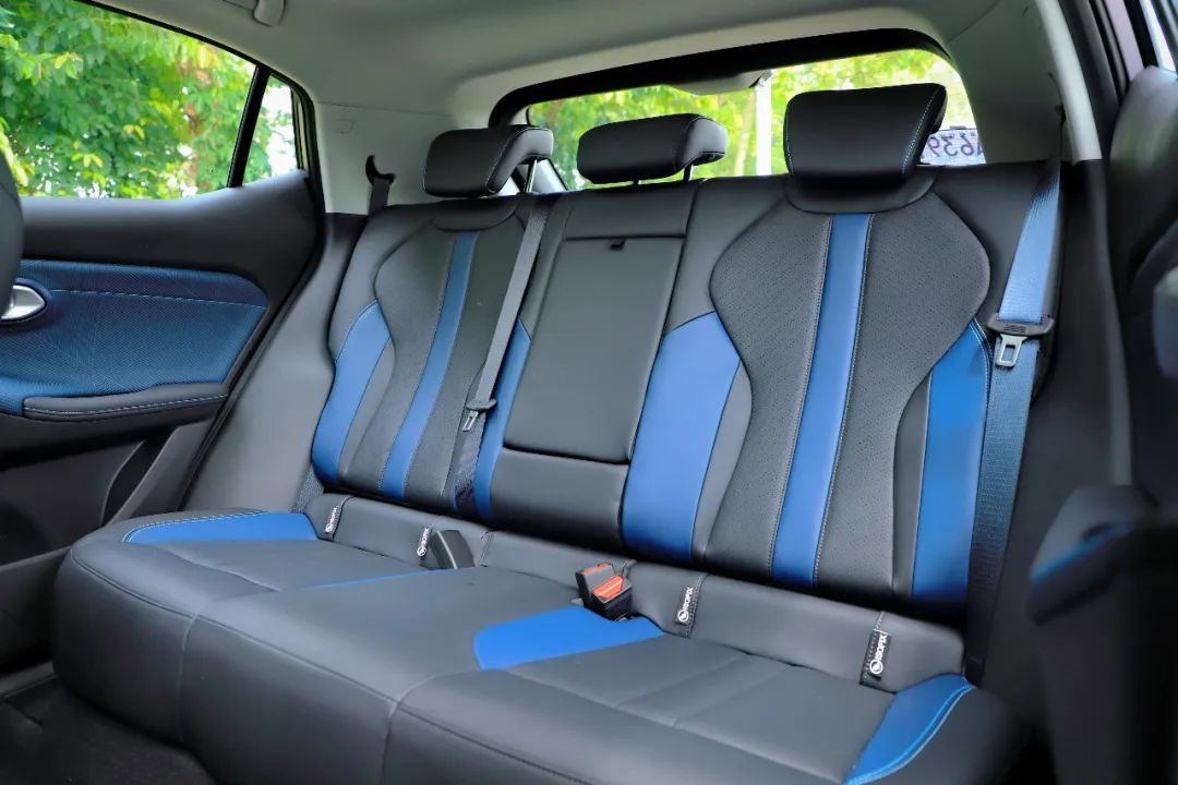 广汽传祺GS3影速 轴距空间_传祺suv报价 车型_广汽传祺GS3影速 新配色上市