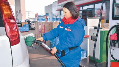 国际原油价格波动分析与预测_国内油价四连涨分析_国际油价变动影响