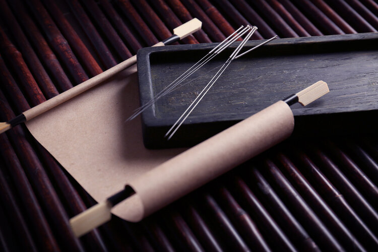 长期佩戴“银手镯”,能吸出体内的毒素?为什么银手镯会变黑?(图2) 银针试毒靠谱吗_银镯子试毒真假_银子氧化变黑了怎么办