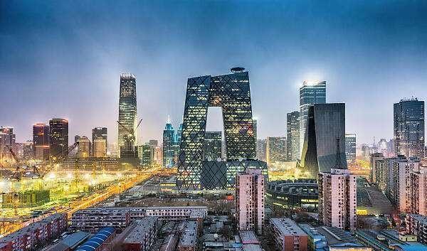 北上广深四个城市的房价对比，北京最高、深圳次之、广州最低