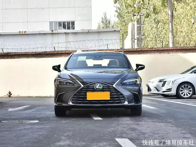 雷克萨斯ES历史传承_雷克萨斯ES外观设计_雷克萨斯es报价及图片