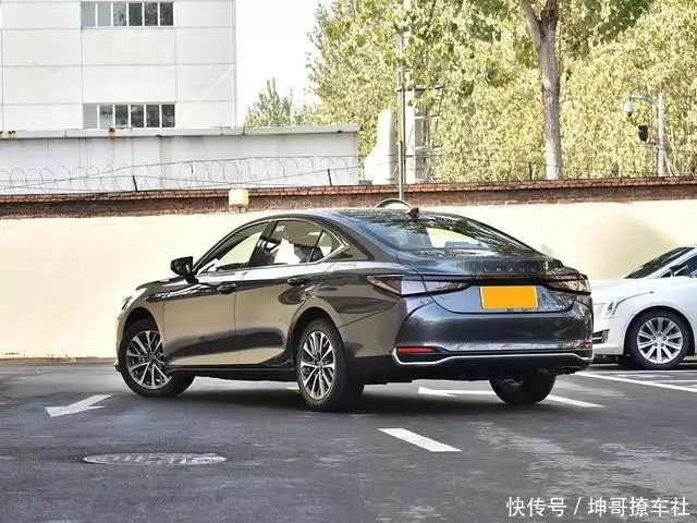 雷克萨斯ES历史传承_雷克萨斯es报价及图片_雷克萨斯ES外观设计