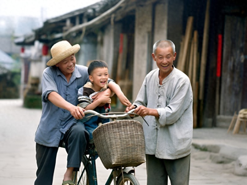 83年我考取师专后，父亲却逼我去山里学做木工，我一辈子感激父
