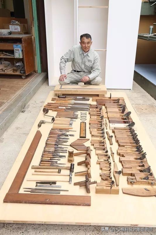 无论男女一律剃寸头!禁止员工恋爱!34人的小作坊,年入11个亿(图11) 装潢木工学徒_秋山木工 学徒制度 匠人精神