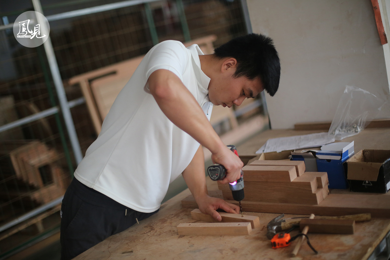 凤见第174期:南康木匠的手艺与守艺(图12) 装潢木工学徒_吉师傅木匠学徒经历_南康家具产业发展历程