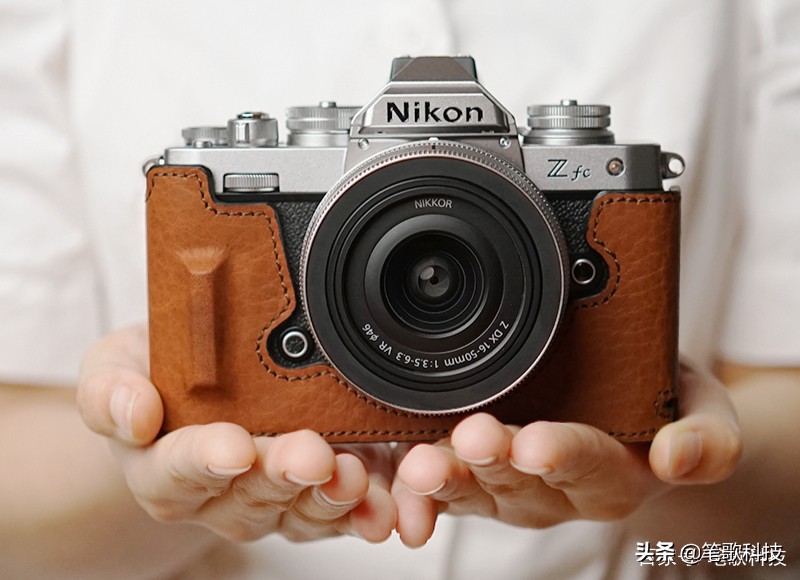 中国品牌数码相机_尼康Zfc微单数码相机配件厂商投怀送抱_尼康Zfc微单数码相机复古经典设计工艺