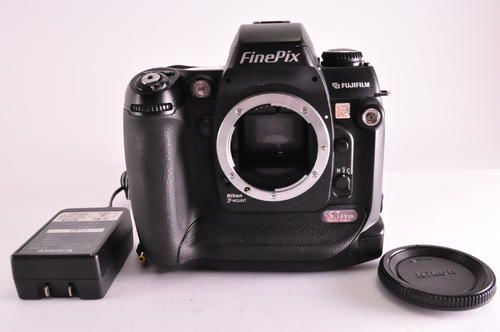 尼康D6上市时间推迟_中国品牌数码相机_一代神机相机评选