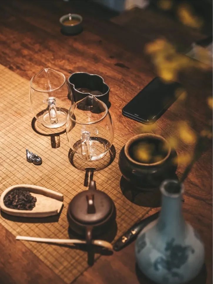 魔都时髦茶艺大赏,难怪让人无法拒绝(图18) 中式复古茶馆推荐_开间茶馆装修图片_上海老洋房茶社