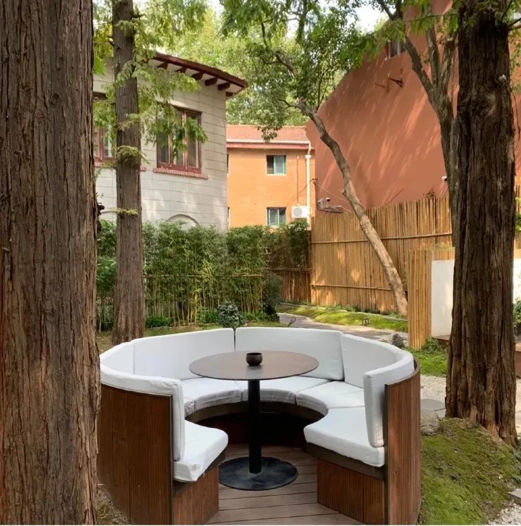 魔都时髦茶艺大赏,难怪让人无法拒绝(图21) 中式复古茶馆推荐_开间茶馆装修图片_上海老洋房茶社