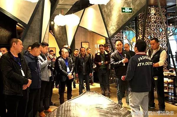 成都最有范儿的火锅(图3) 绿色阳台后院园林火锅_四川烹饪杂志社体验美味活动 梵景火锅 成都 最有范儿的火锅