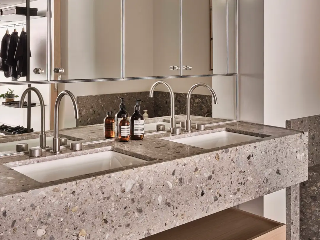 还在贴小红砖?没想到这样的房子又开始流行了(图19) 红砖公寓楼设计_澳大利亚装修风格_现代红砖建筑立面